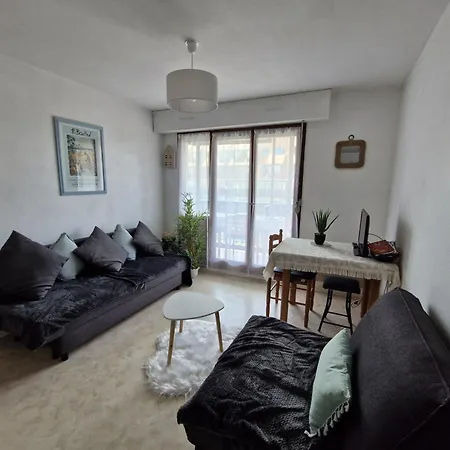 Comfortable Two-room Nest With Sea View Apartment *