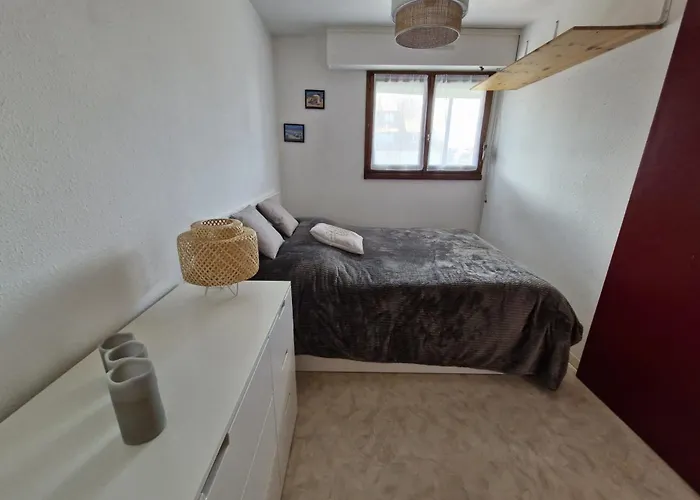 Comfortable Two-room Nest With Sea View 滨海维莱